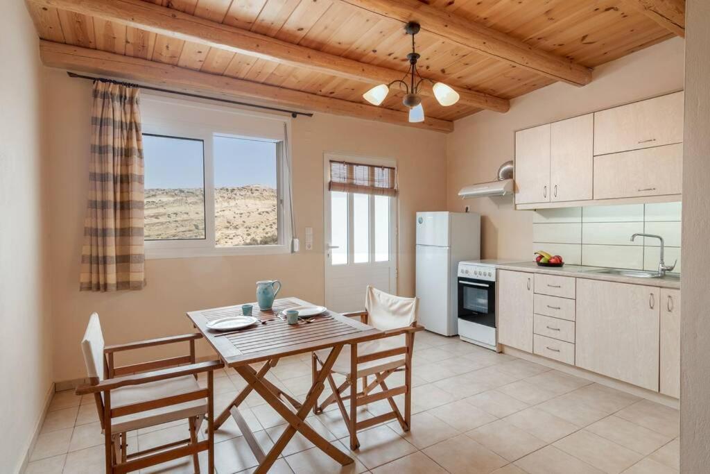 Nostos Cave Seaview Apartment Matala  Bagian luar foto