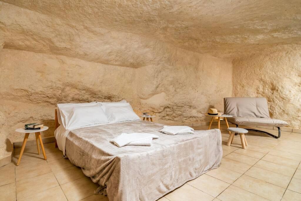 Nostos Cave Seaview Apartment Matala  Bagian luar foto